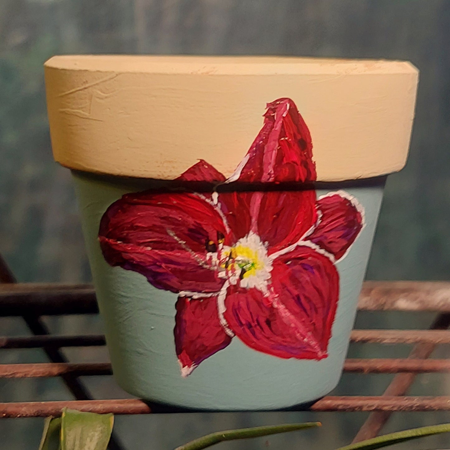 Charming Handpainted Daylily Succulent Pot - Artistic Miniature 2.5 Planter for Home Decor