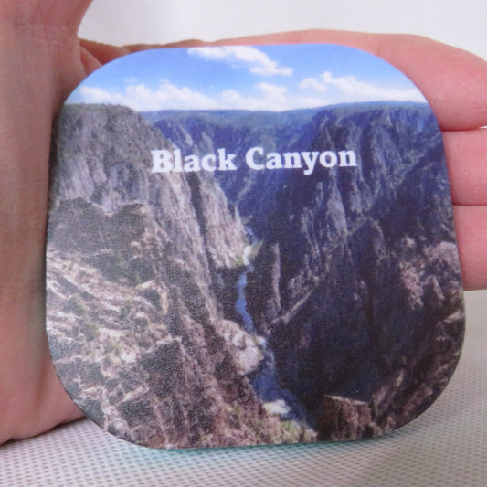 Scenic Black Canyon Wireless Charger – Unique Travel Souvenir, QI-Enabled Photo Charger